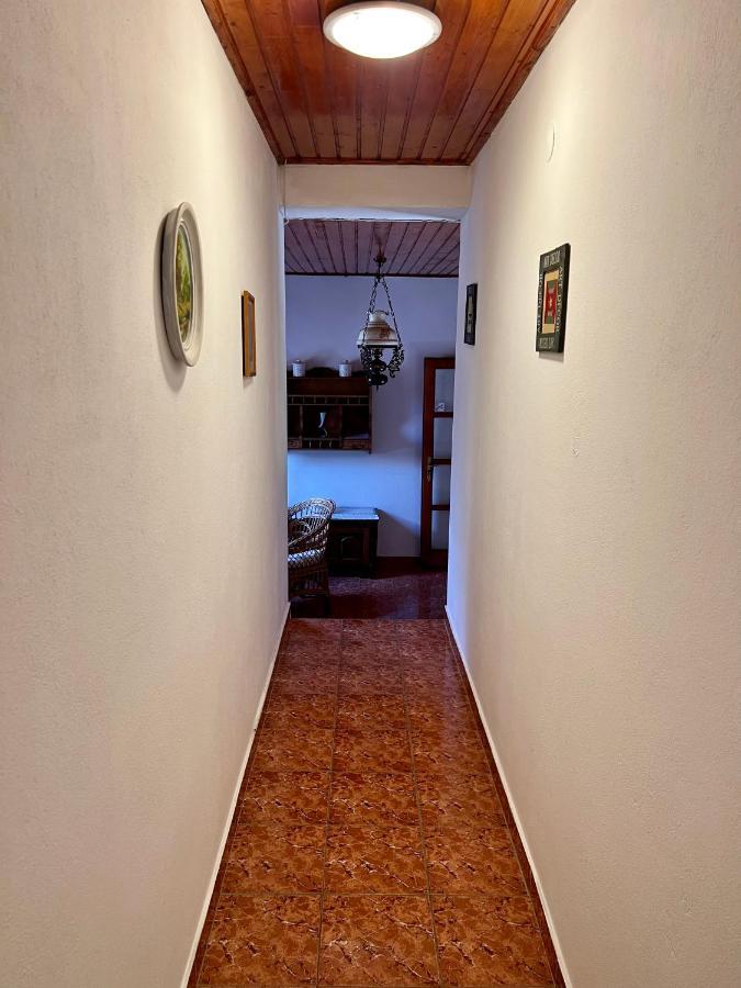 Orosz Apartmanhaz Gyula Buitenkant foto